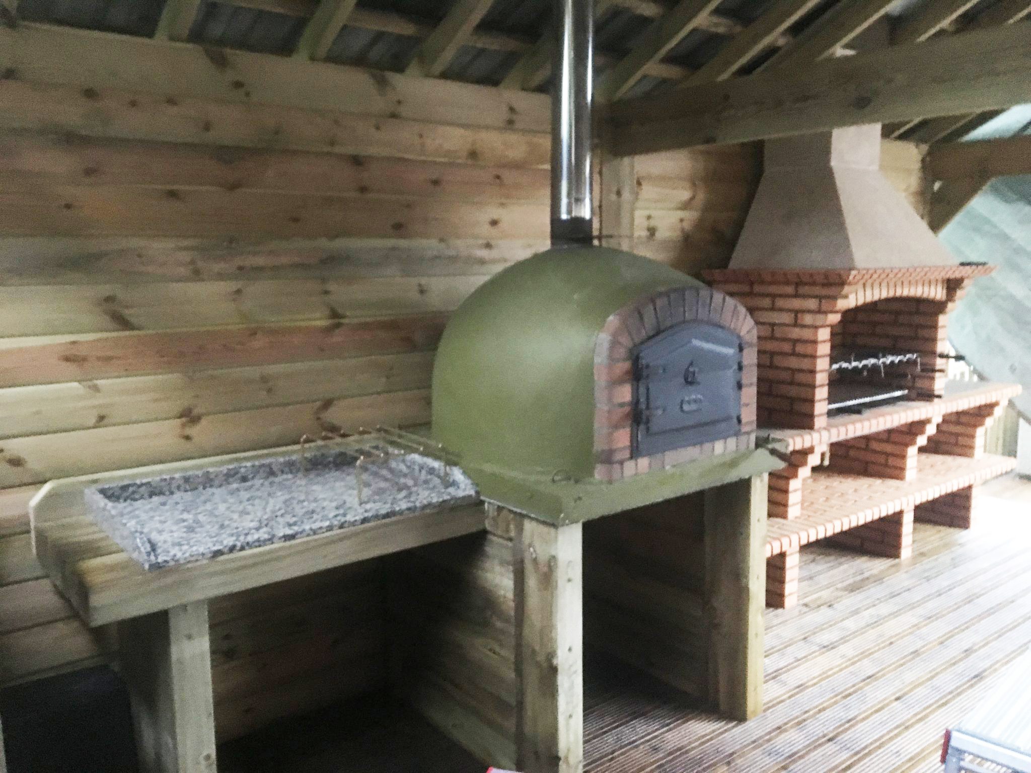 New pizza prep table from Amigo Ovens