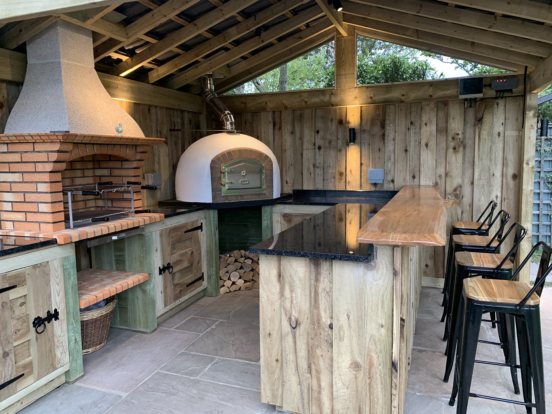 Amigo Pizza Barn & Pergolas